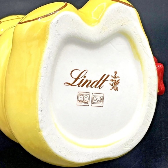 Lindt Chocolate Cup Mug 3D Bear with Red Bow Advertising Rare Yellow Red Brown - Picture 3 of 12